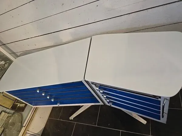 Illustration numéro 4 du produit Meuble de dentiste meuble de métier gallus des années 60