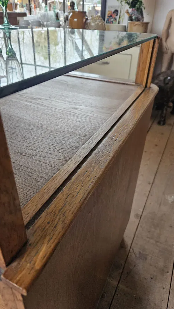 Illustration numéro 4 du produit Meuble de métier à tiroirs