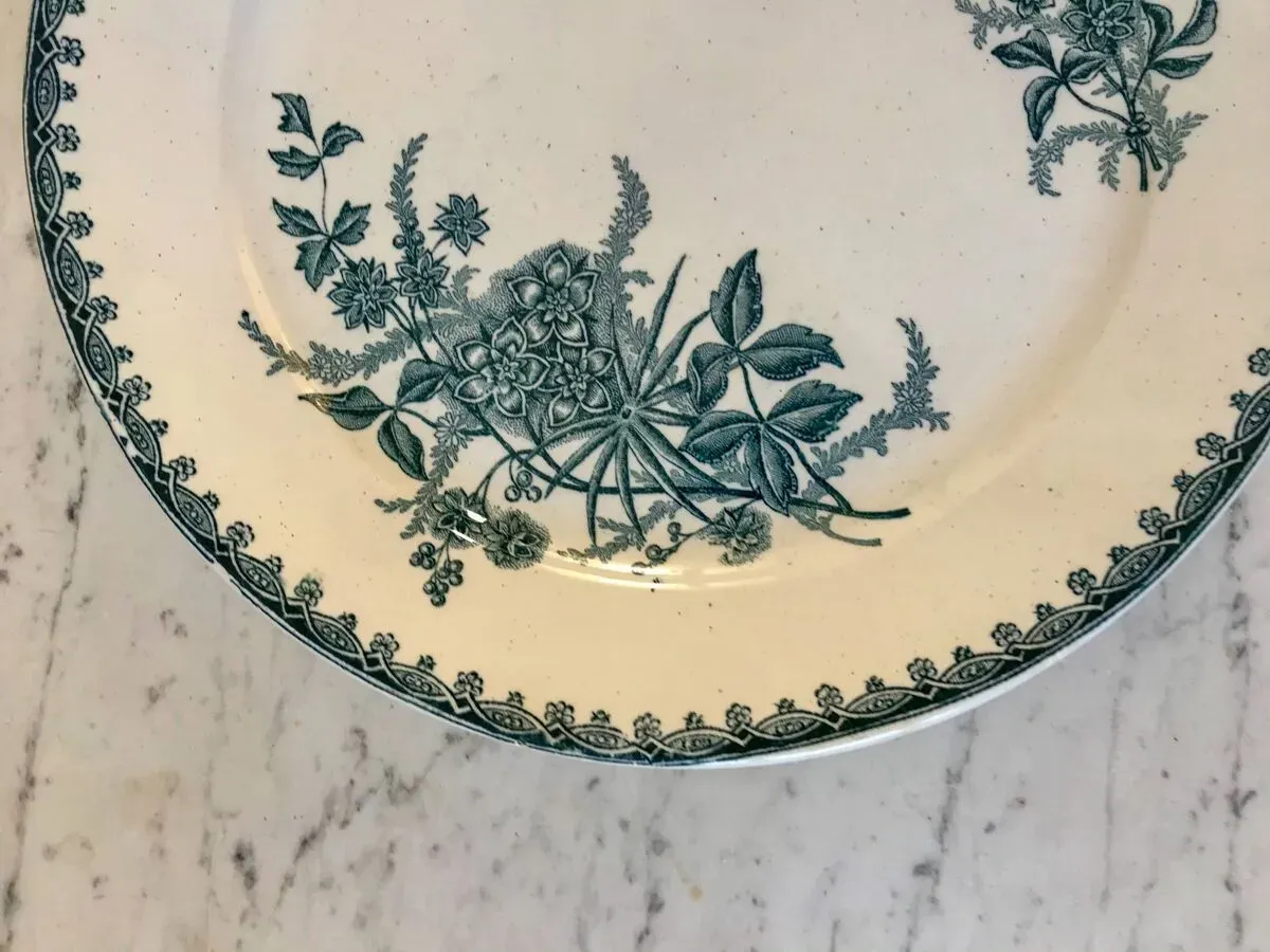 Illustration numéro 4 du produit plat rond en Terre de Fer japonisant fin XIXème