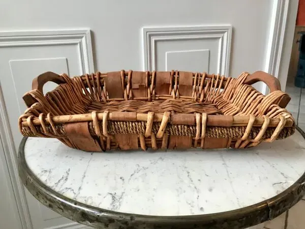 Illustration numéro 4 du produit Plateau en bois et bambou années 60-70