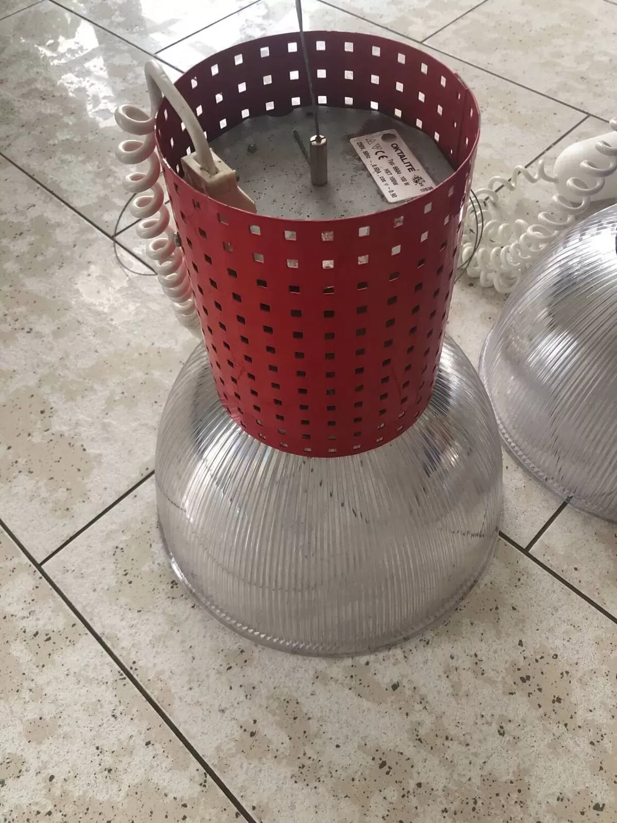 Illustration numéro 4 du produit 3 suspensions industrielles oktalite