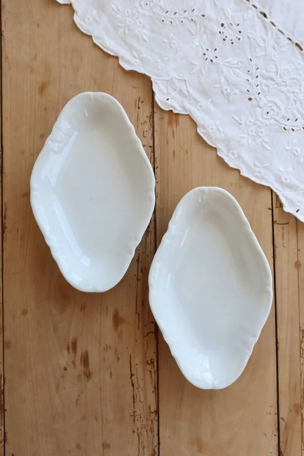 Illustration numéro 4 du produit Paire de raviers vintage Winterling Bavaria en porcelaine blanche