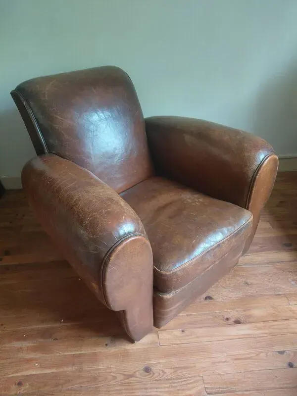 Illustration numéro 4 du produit Fauteuil club,  cuir patiné