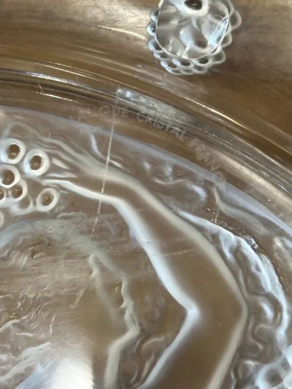 Illustration numéro 4 du produit Plat en verre Lalique