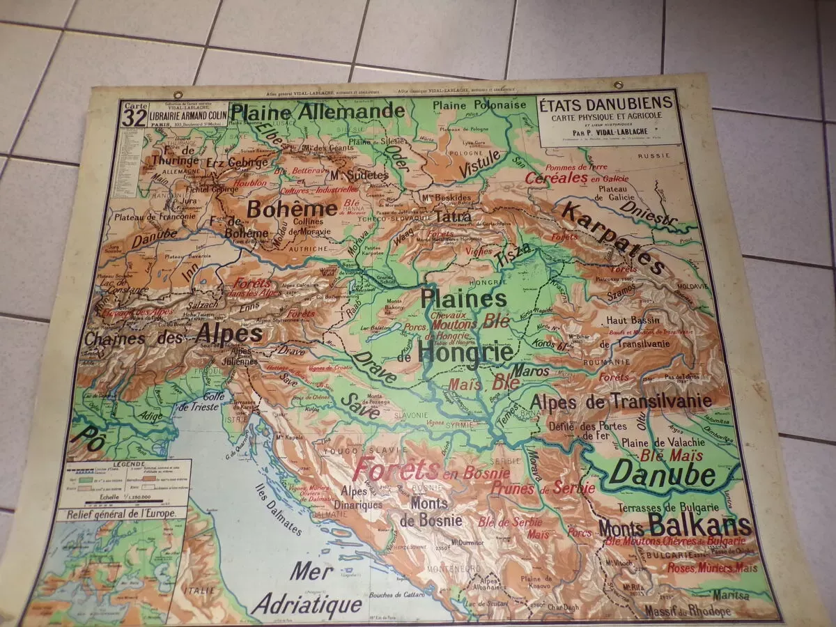 Illustration numéro 4 du produit Carte états danubiens  N°32 recto verso