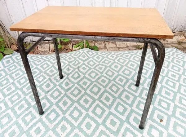 Illustration numéro 4 du produit Bureau écolier