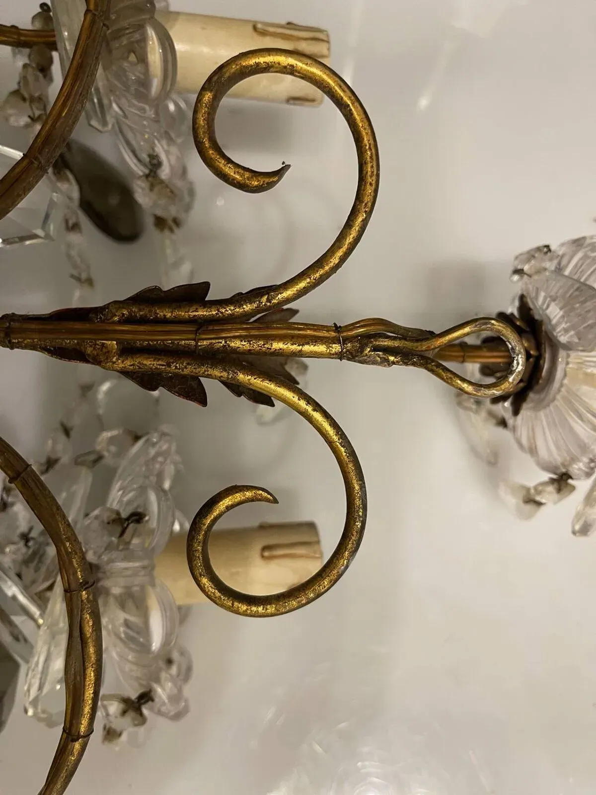 Illustration numéro 4 du produit Lot de 2 appliques florentines en cristal Tole des années 1950