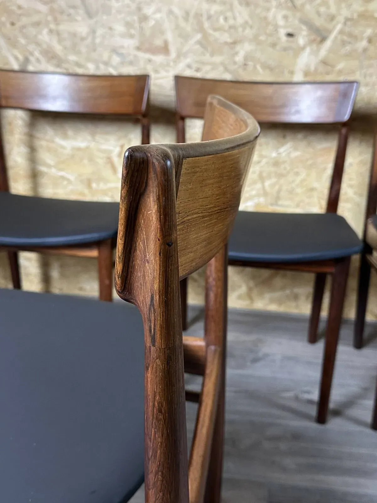 Illustration numéro 4 du produit Set of 6 Henry Rosengren Hansen Model 39 Dining Chairs Rosewood