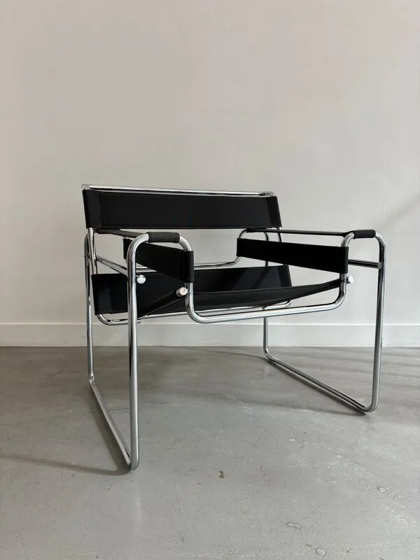 Illustration numéro 4 du produit Fauteuil Wassily par Marcel Breuer pour Knoll international