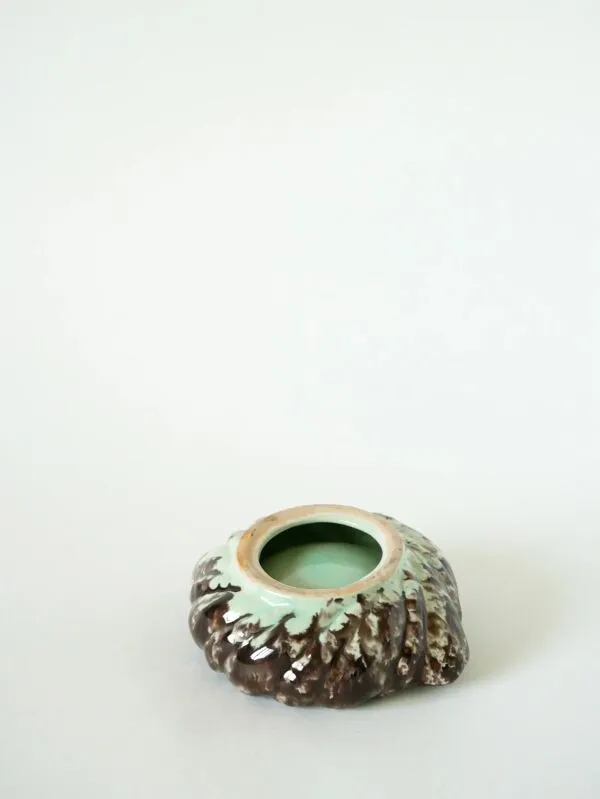 Illustration numéro 4 du produit Cendrier en céramique, marron & multicolore, 1970