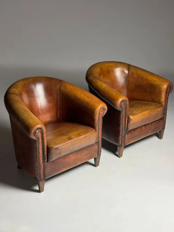 Illustration numéro 4 du produit Fauteuil club en peau de mouton 2x classique