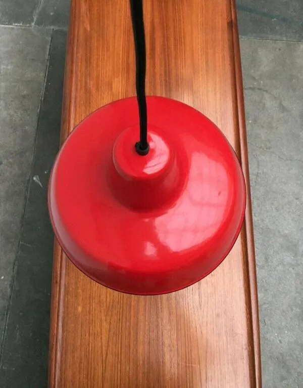 Illustration numéro 4 du produit Suspension émaillée allemande du milieu du siècle de Kaiser Idell / Kaiser Leuchten, années 1960