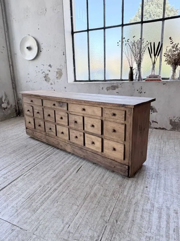 Illustration numéro 4 du produit Meuble de métier 1950 en pin