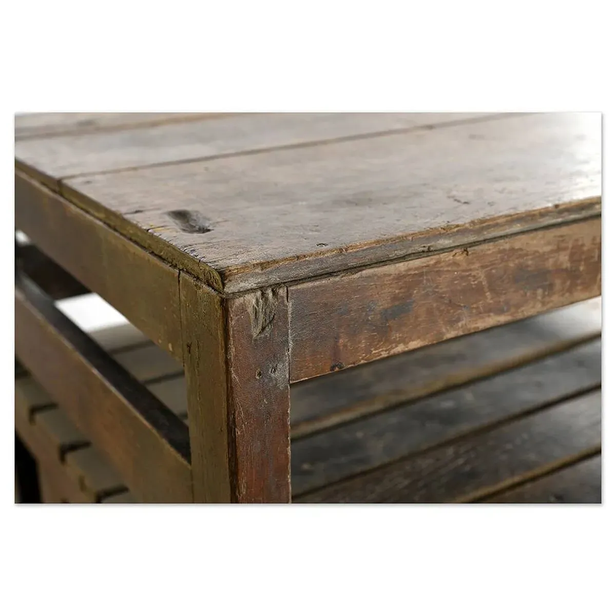 Illustration numéro 4 du produit Meuble de classement en bois massif