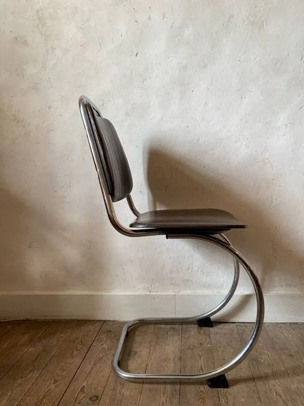 Illustration numéro 4 du produit Chaise 70's