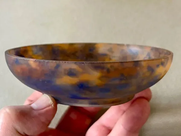 Illustration numéro 4 du produit Petite coupe en pâte de verre Muller Frères Lunéville, en verre multic