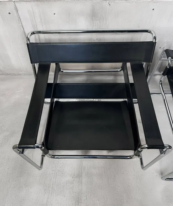 Illustration numéro 4 du produit Paire de chaises Wassily vintage par Marcel Breuer