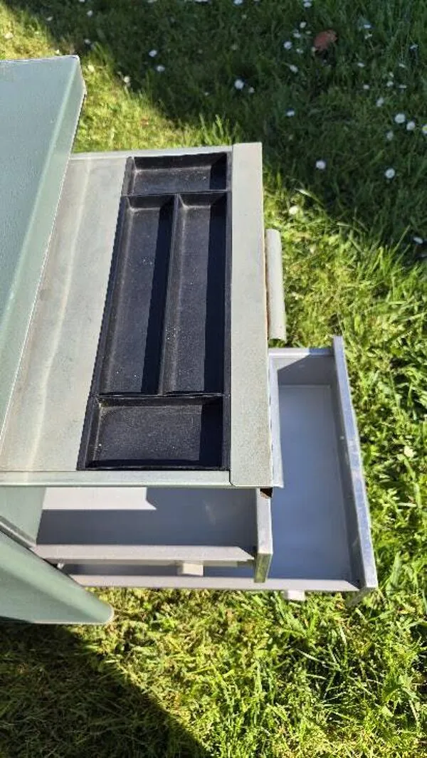 Illustration numéro 4 du produit Bureau industriel années 50