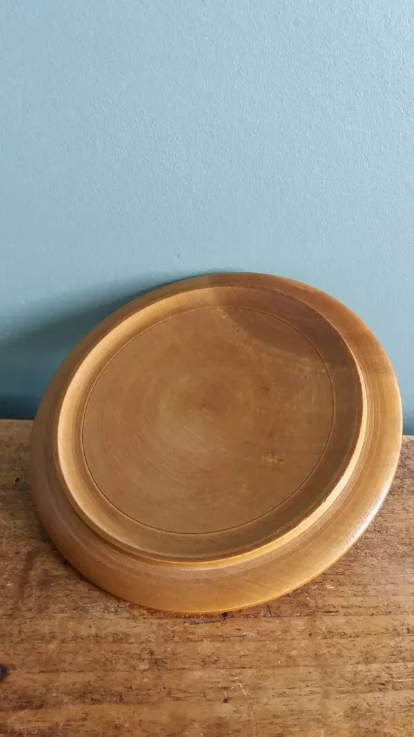 Illustration numéro 4 du produit Pot à tabac, boite en bois tourné, ciselée et peinte, années 20 ou 30