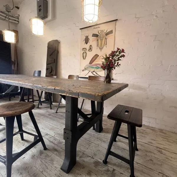 Illustration numéro 4 du produit Table industrielle « Werkbankplatte »