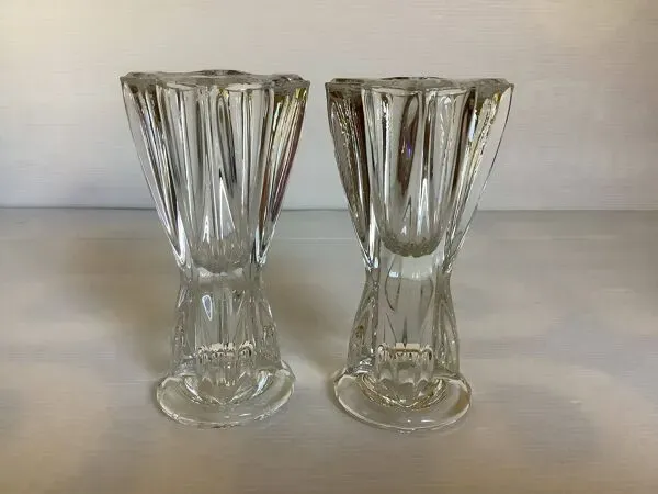 Illustration numéro 4 du produit Paire de bougeoirs vases année 50