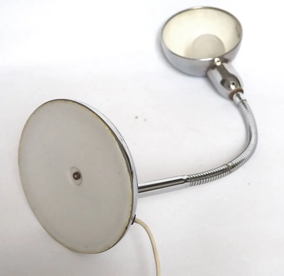 Illustration numéro 4 du produit Lampe de bureau flexible Jumo chrome