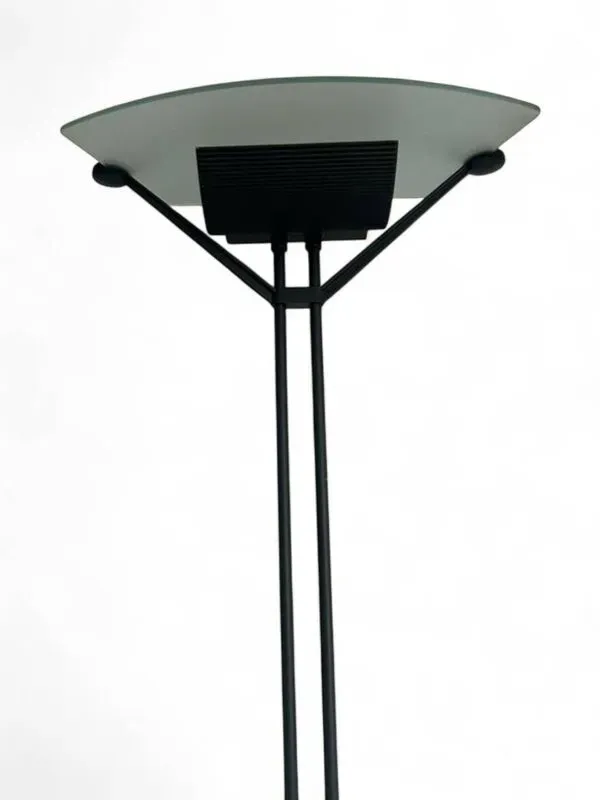 Illustration numéro 4 du produit Lampadaire halogène noir – design Sigheaki Asahara, circa 1980