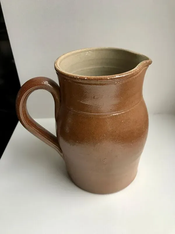 Illustration numéro 4 du produit Pichet en grès marron Digoin Sarreguemines vintage
