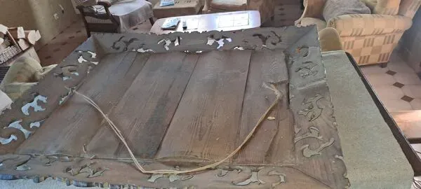 Illustration numéro 4 du produit Miroir Bisaut rectangulaire encadrement en bois sculpté Style HENRI II