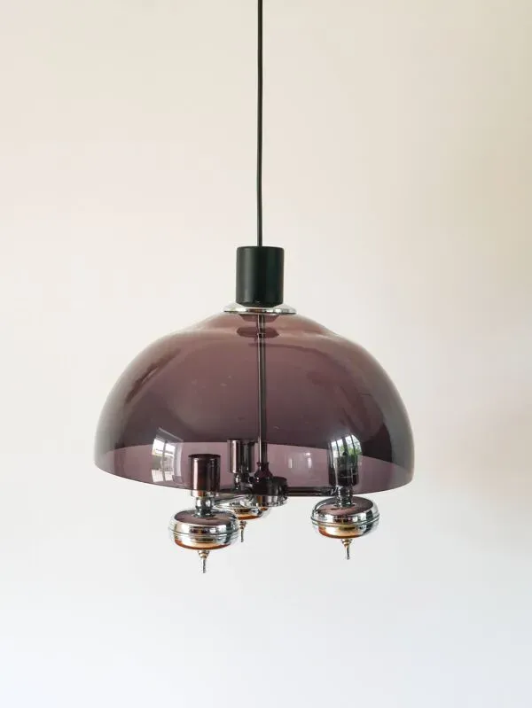 Illustration numéro 4 du produit Lustre trois branches en plexi fumé et chrome, Space Age, 1970