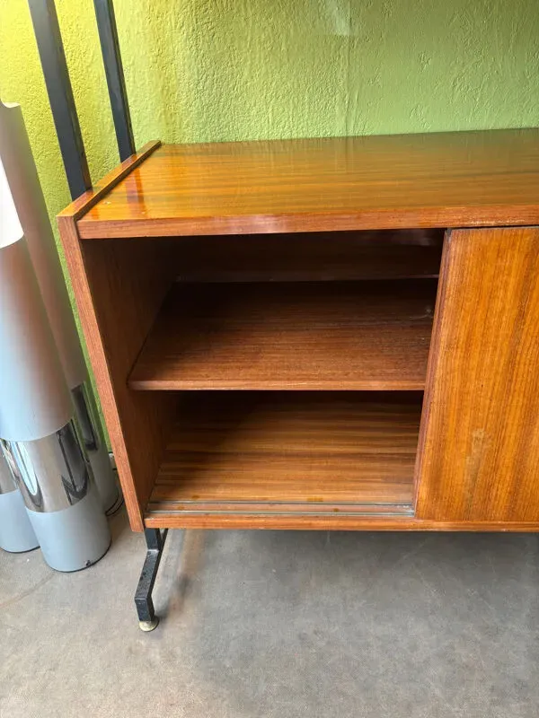 Illustration numéro 4 du produit Bibliothèque vintage modulable bois & métal – esprit mid-century chic