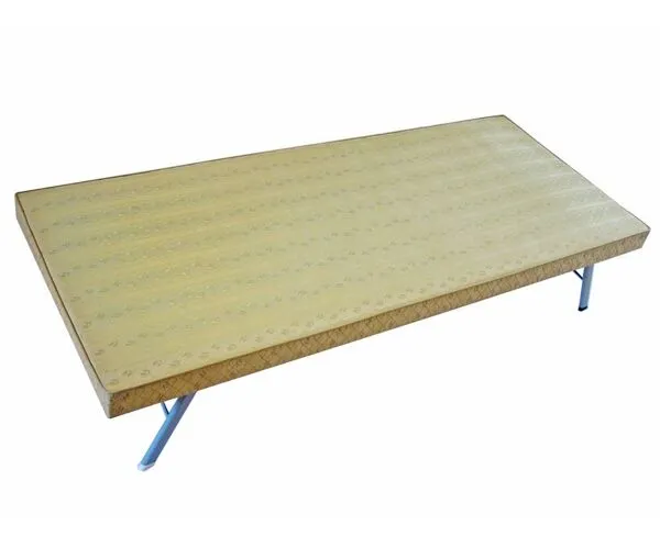 Illustration numéro 4 du produit Lit de jour pliable vintage des années 50