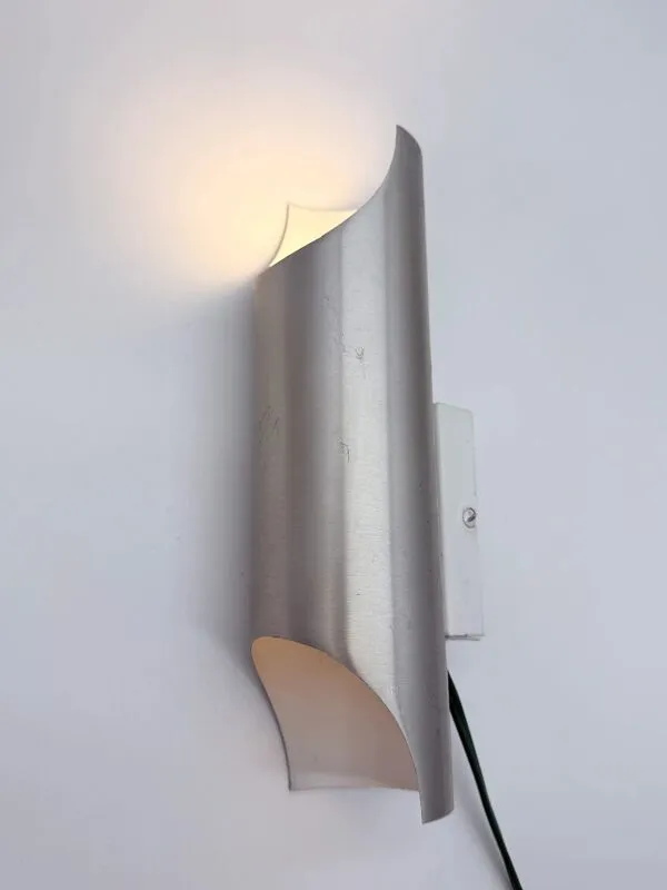 Illustration numéro 4 du produit Applique murale « Raak » en alu brossé, 1970s