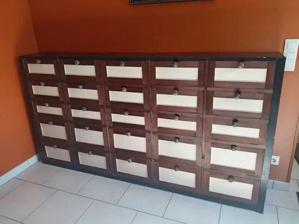 Illustration numéro 4 du produit Meuble de metier