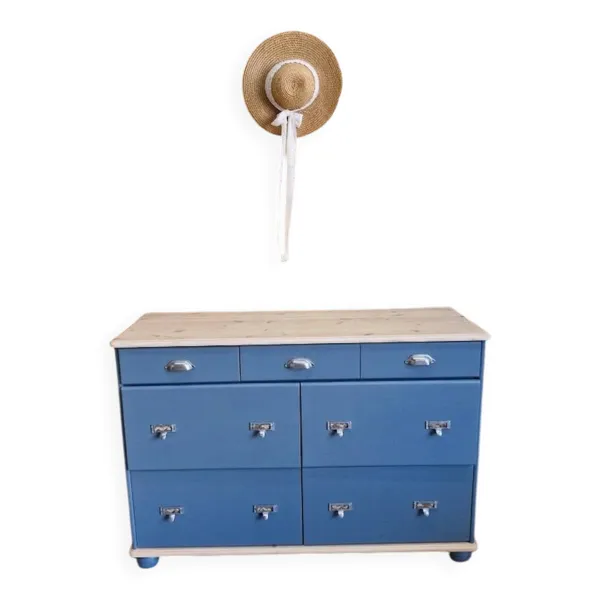 Illustration numéro 4 du produit Commode
