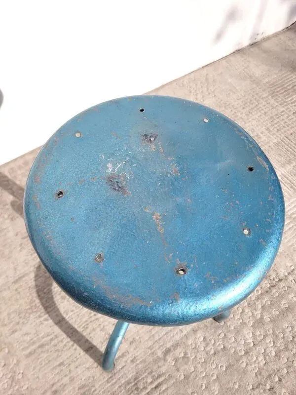 Illustration numéro 4 du produit Tabouret d’atelier à vis en métal bleu