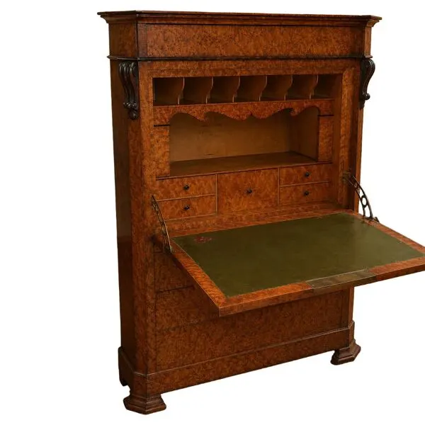 Illustration numéro 4 du produit Secrétaire à abattant d'époque Charles X en loupe d'orme – XIXe siècle