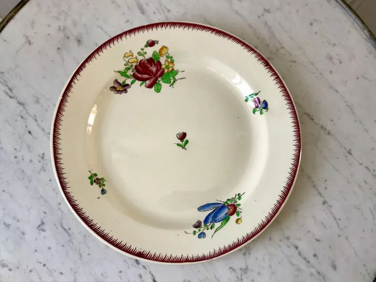 Illustration numéro 4 du produit plat rond Villeroy & Boch La Louvière fabrication belge en Terre de Fer début XXème