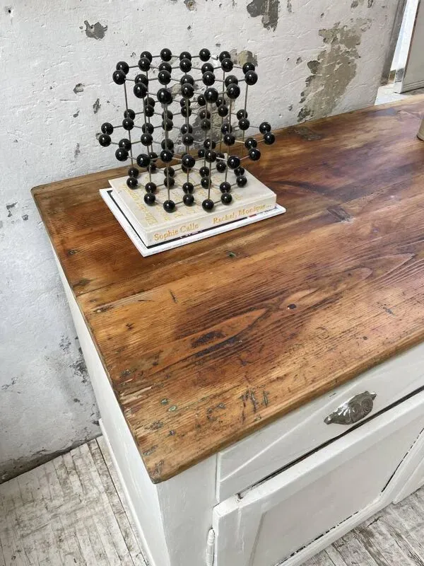 Illustration numéro 4 du produit Meuble de métier enfilade patine blanche