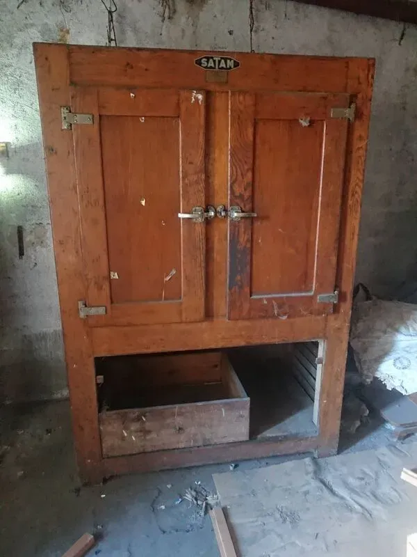 Illustration numéro 4 du produit Frigidaire et glaciere de boucher