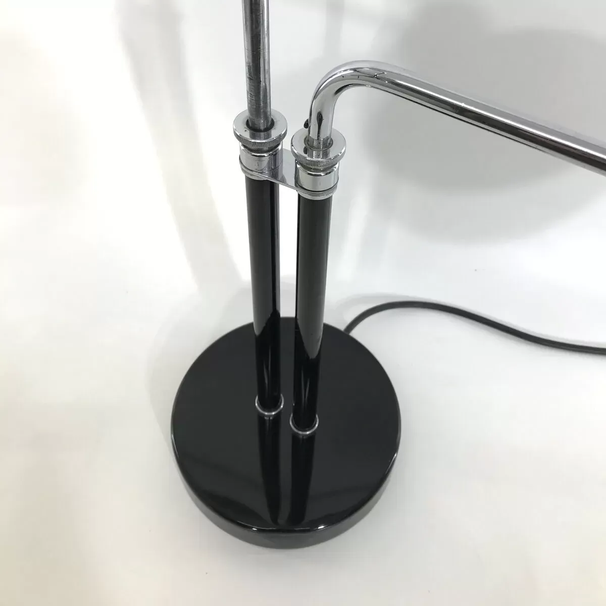 Illustration numéro 4 du produit Lampe de bureau double Bauhaus de Christian Dell modèle 6660 Super, édition originale Kaiser Idel