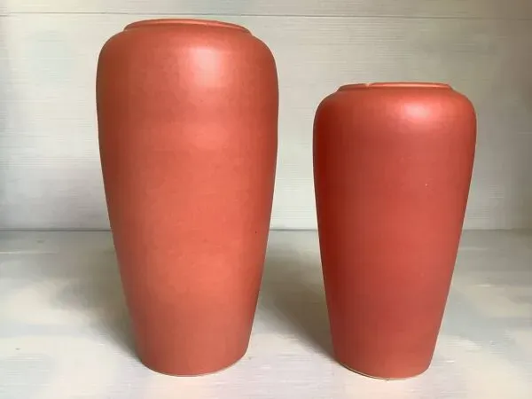 Illustration numéro 4 du produit Paire de vases corail Bay Germany asymétriques