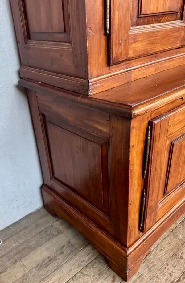 Illustration numéro 4 du produit Grand buffet  bibliotheque 2 corps meuble de métiers