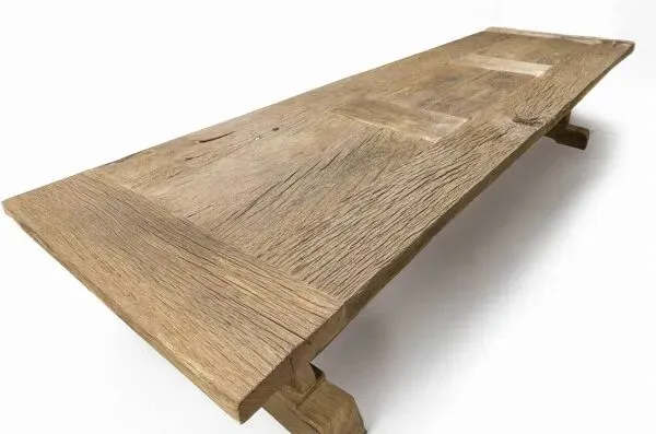 Illustration numéro 4 du produit Table à manger en chêne massif