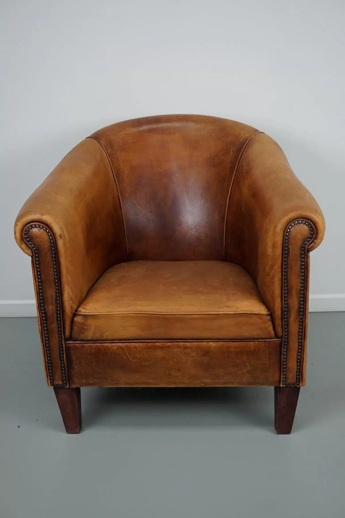 Illustration numéro 4 du produit Fauteuil Club Vintage en Cuir Couleur Cognac, Pays-Bas