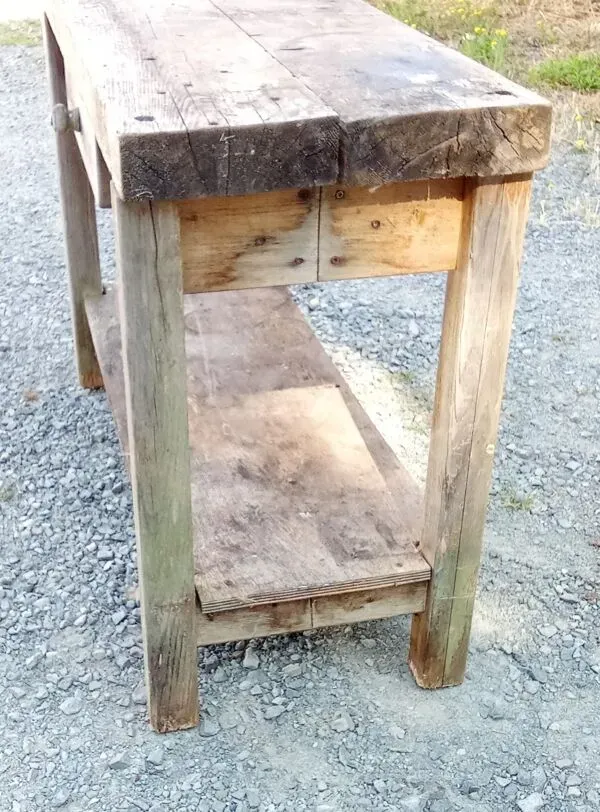 Illustration numéro 4 du produit Ancien établi d atelier meuble de métier