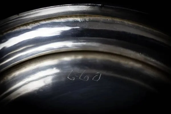 Illustration numéro 4 du produit Seau à rafraîchir en métal argenté à appliques néoclassiques, fin XIXe