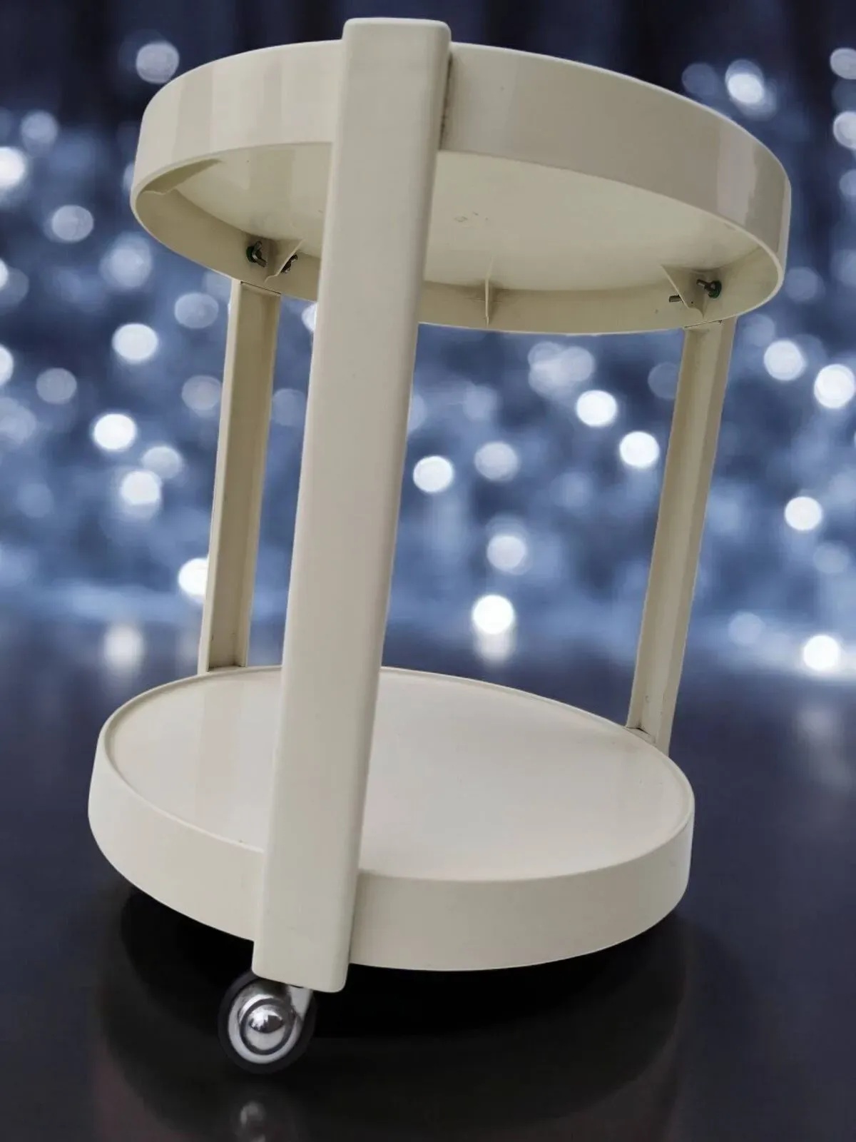 Illustration numéro 4 du produit Desserte italienne Années 70’