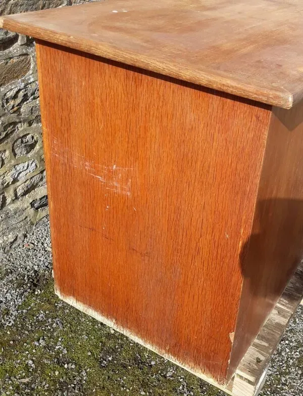 Illustration numéro 4 du produit Bureau maitre d'école 1960