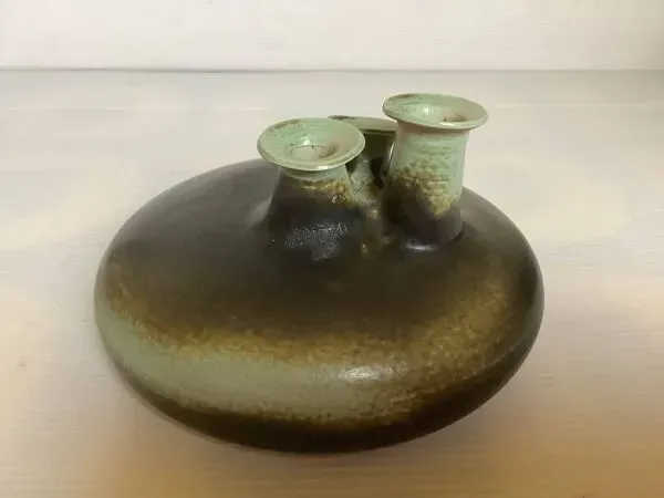 Illustration numéro 4 du produit Pique fleurs vase céramique bicolore